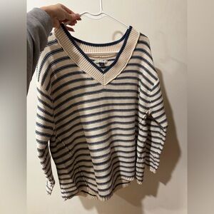American Eagle Outfitters Navy and Cream Knit Sweater